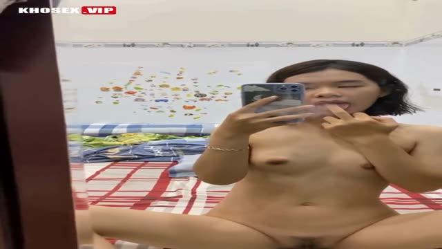 Vợ trẻ đam mê bạo dâm BDSM thích nhét buồi tận họng địt cả 2 lỗ – P2