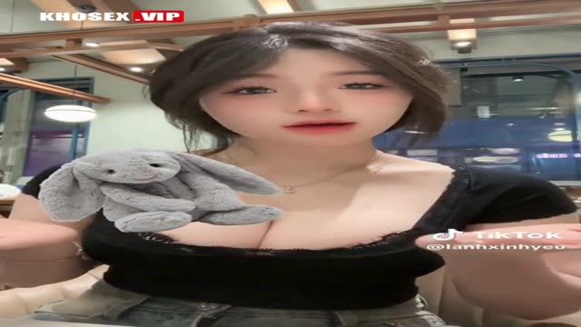 Idol găm bi đụ em Hot Tiktoker 1 triệu Follow lananhxinhyeu địt khẩu dâm nuốt tinh cực nứng