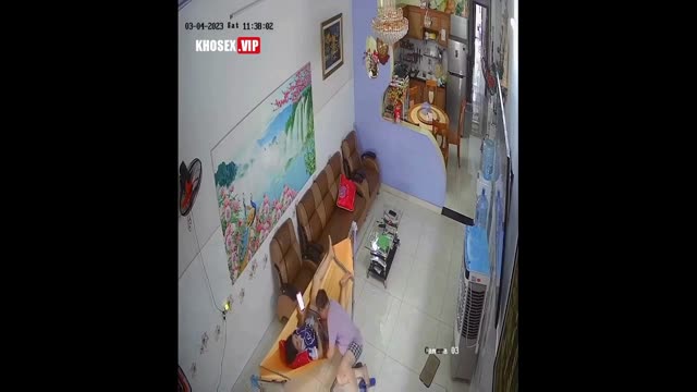 Hack Camera Hai vợ chồng già bú liếm tại võng xong dập nhau trên ghế Sofa
