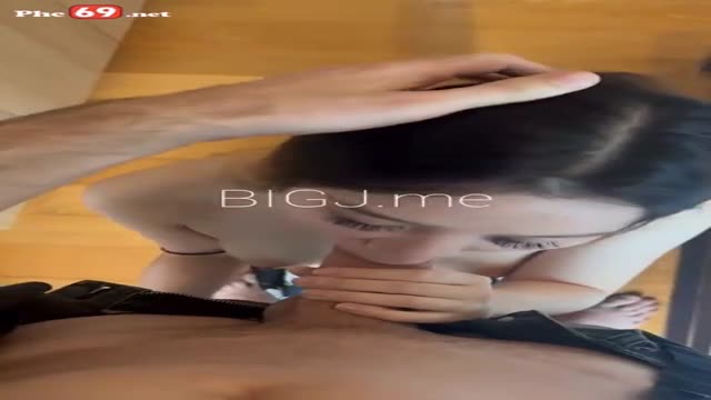Phim sex tây trọc Travelvids chịch gái xinh như hoa hậu