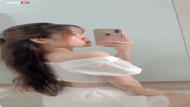 Em sinh viên bị bạn trai doggy thô bạo mặc cho em van xin (Bản Full 9 phút)