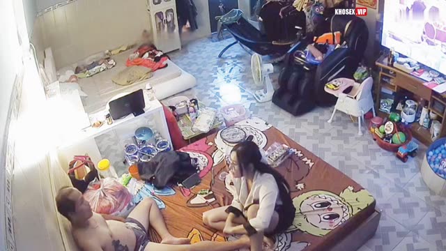 Hack Camera Chồng già đụ úp thìa cô vợ trẻ cực sướng