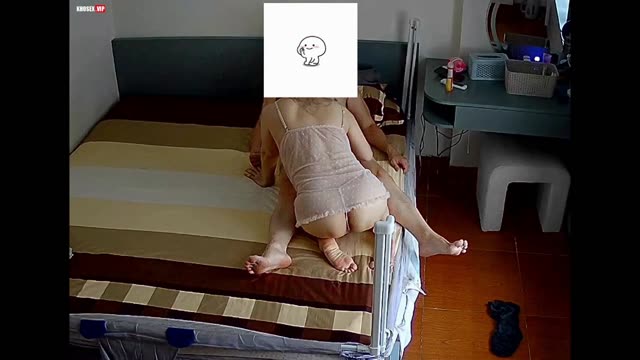 Vợ dâm lol tan làm là con vk tụt quần ck ra nhấp