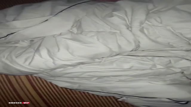 Chị uống say quá thằng em lẻn vào phòng địt gần 30p mà không biết